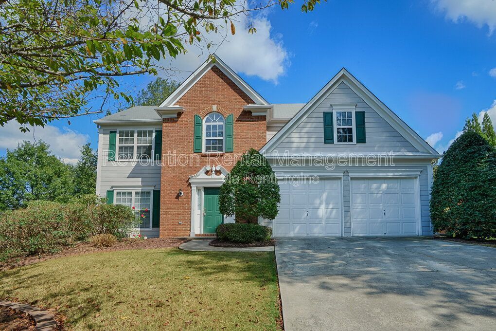 Charming Single Family Home on Crossington Road with Fireplace and Private Yard property image