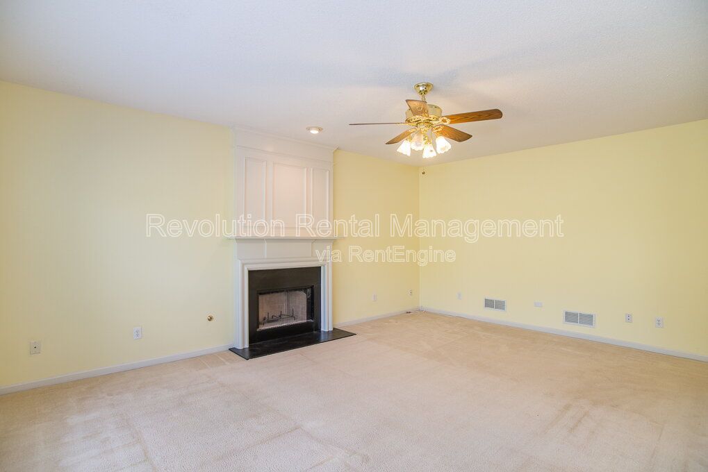 Charming Single Family Home on Crossington Road with Fireplace and Private Yard property image