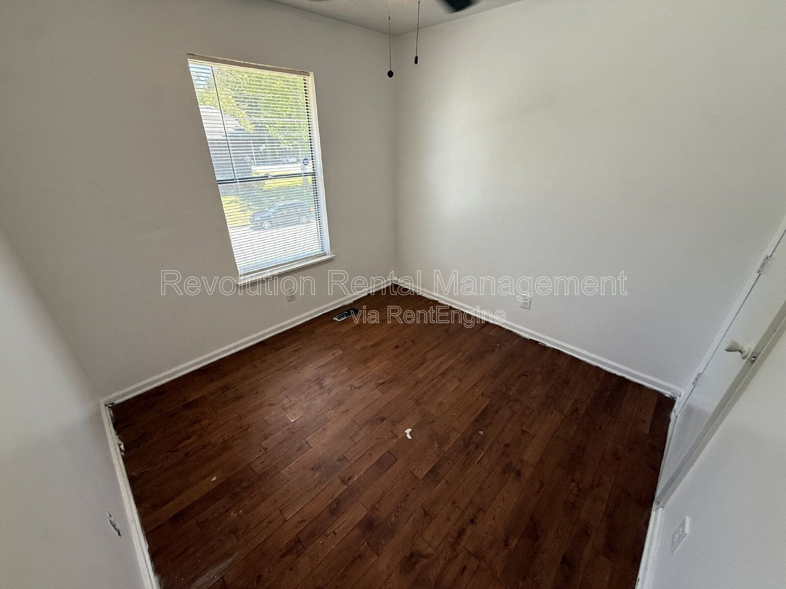Two-Story Home in Woodland Estates - Hardwood Floors, Fireplace, Deck & Attached Garage property image