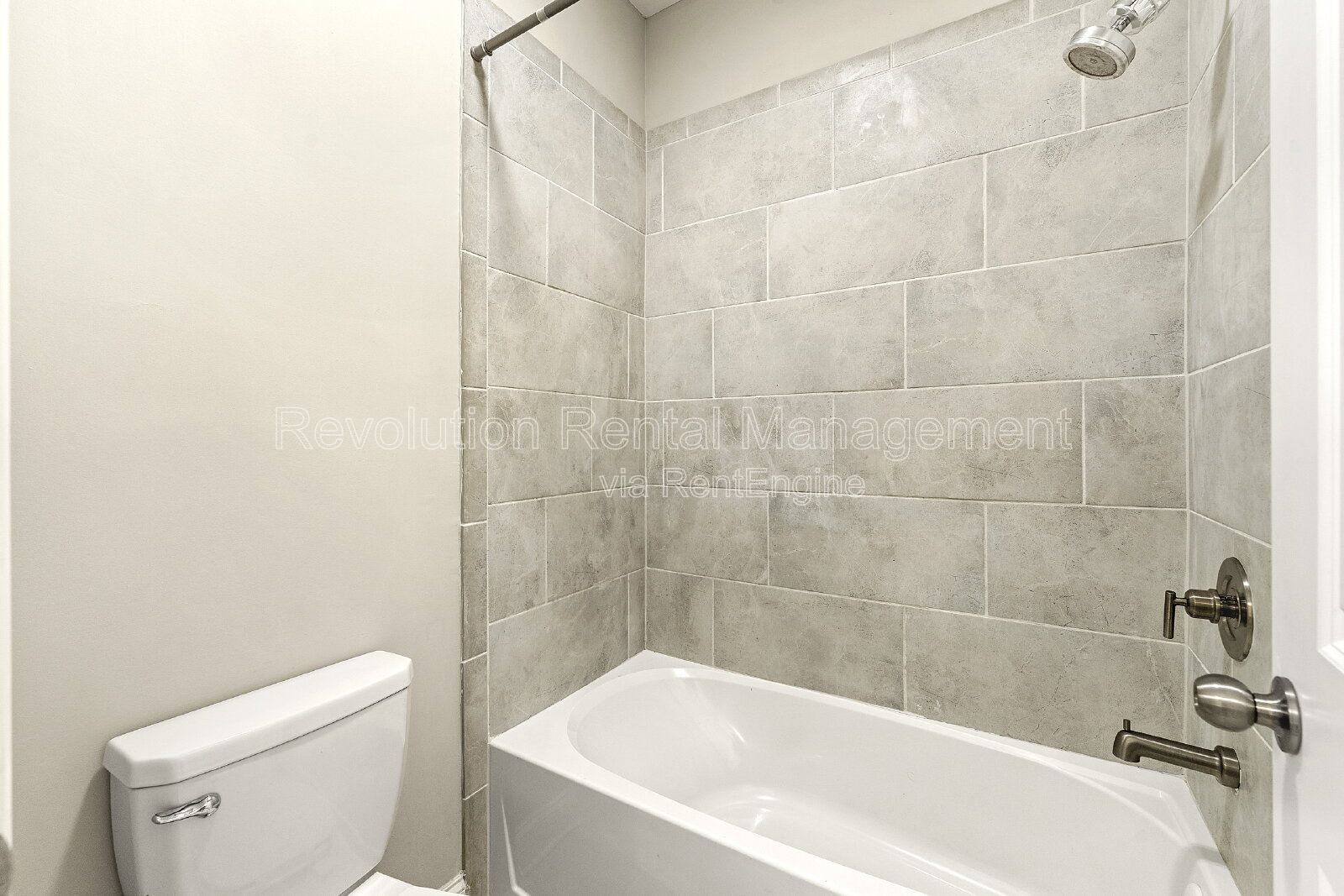 Stunning 2492 Sq Ft New Construction Home in Hedges Park - Built 2021 property image
