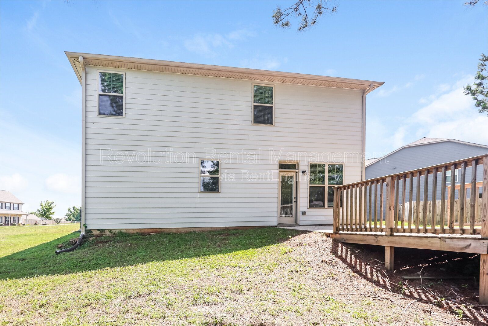 Two-Story Home with 2-Car Garage & Fireplace in Stonebriar property image