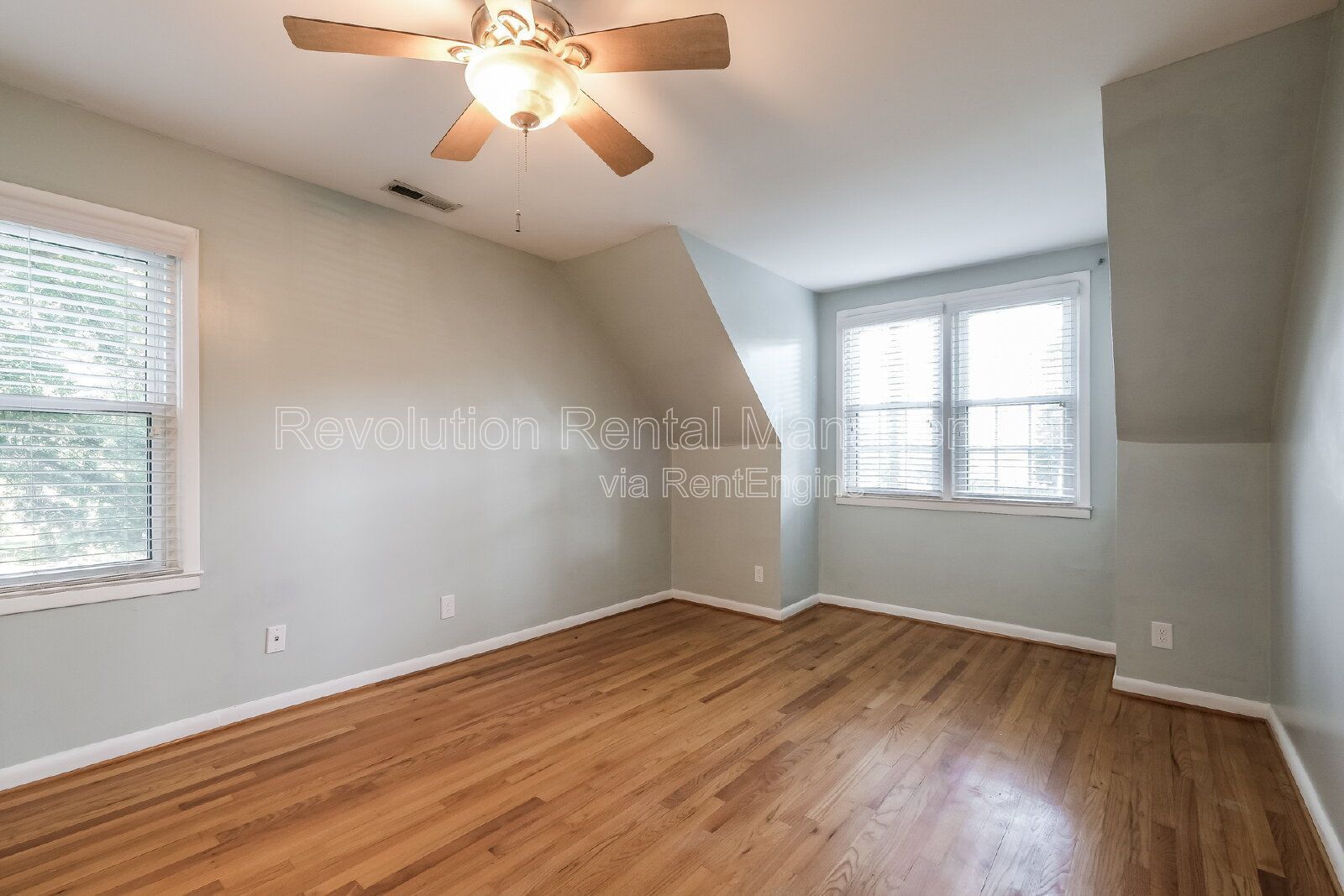 Spacious Two-Story Home in Northcrest with Neighborhood Amenities and Atlanta Access property image