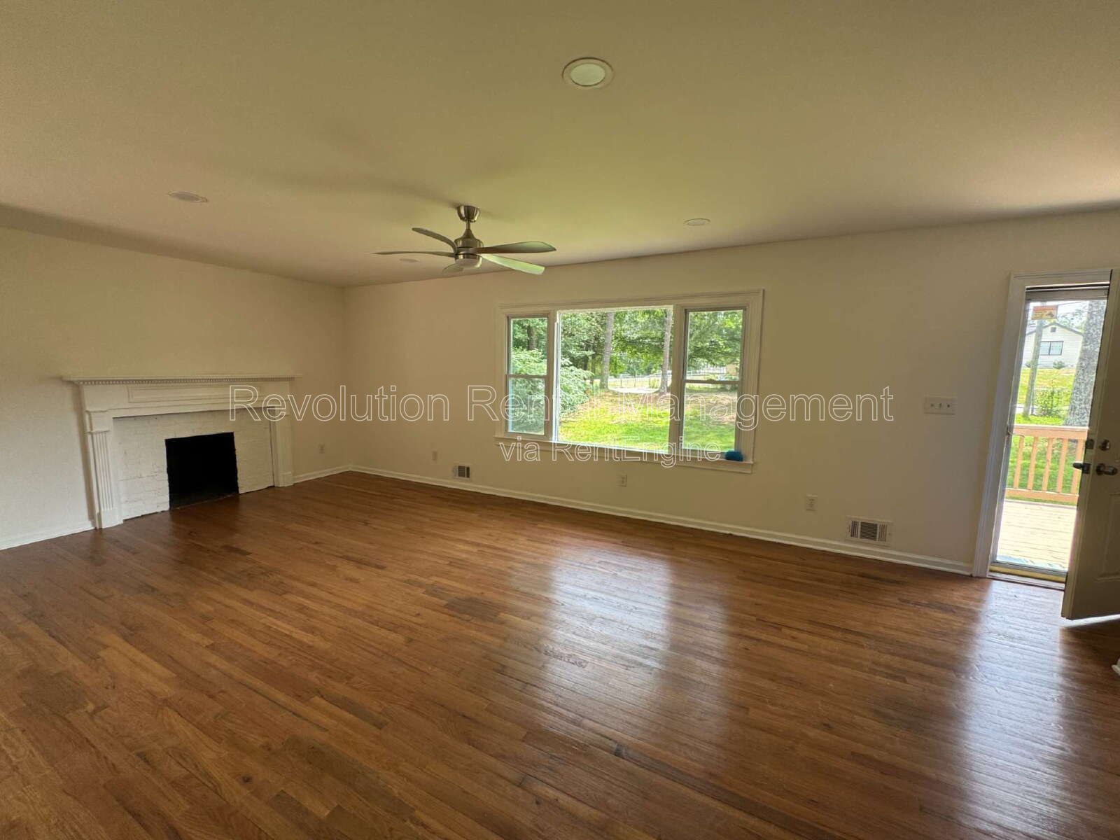 Spacious 2,700 Sq Ft Home with Finished Basement & Hardwood Floors in Austell, GA property image