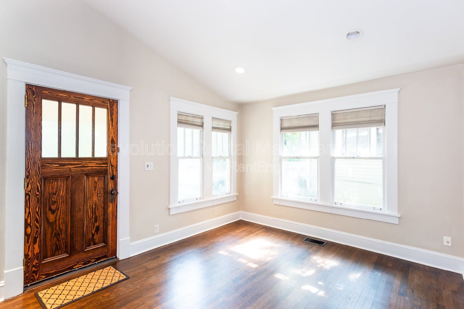 Historic 1920 Craftsman Home in Atlanta's Grant Park — 2 Bed / 2 Bath with Fenced Yard property image