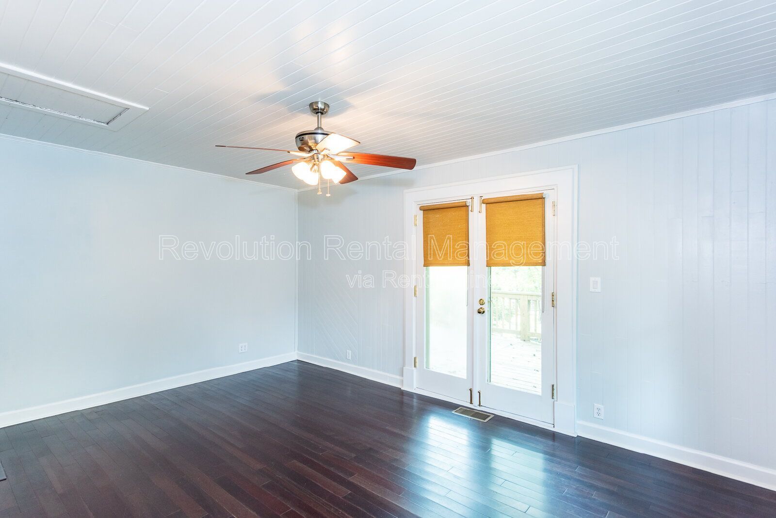 Historic 1920 Craftsman Home in Atlanta's Grant Park — 2 Bed / 2 Bath with Fenced Yard property image
