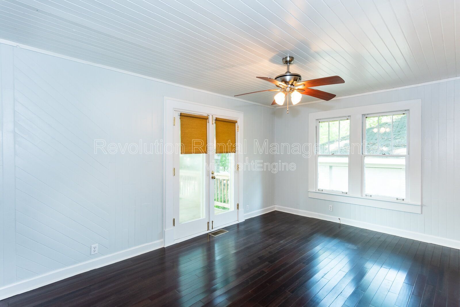 Historic 1920 Craftsman Home in Atlanta's Grant Park — 2 Bed / 2 Bath with Fenced Yard property image