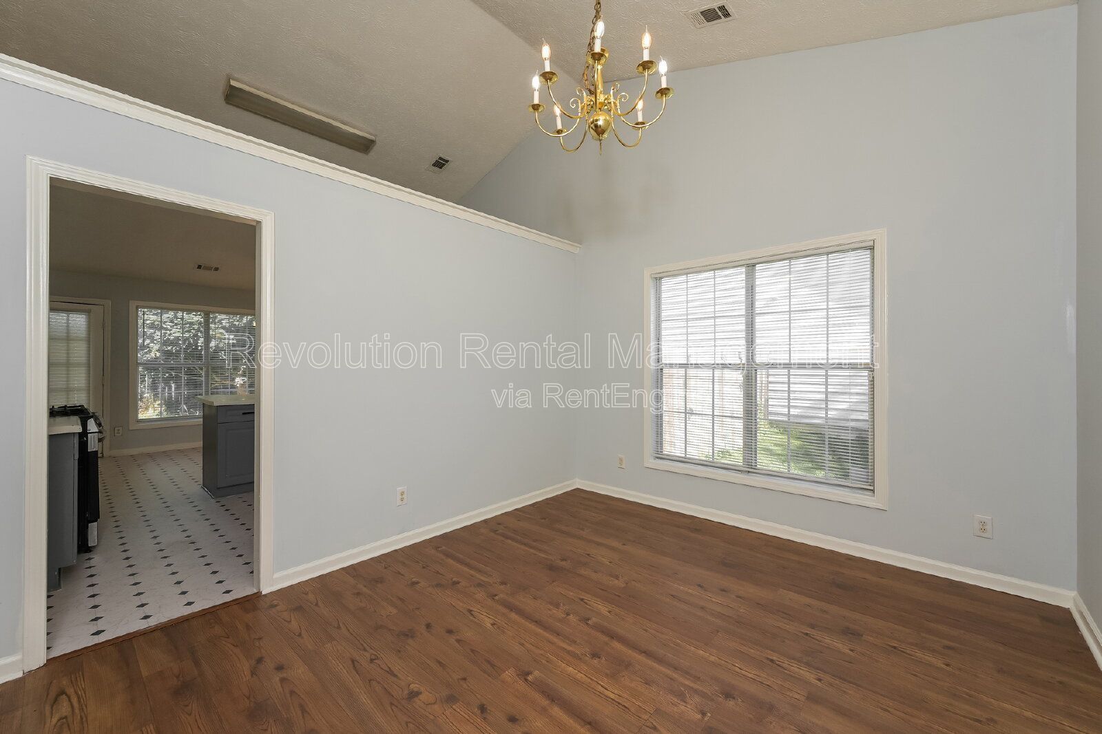 1,830 Sq Ft Single-Family Home with Hardwood Floors, Fireplace & 2-Car Garage in Lawrenceville, GA property image