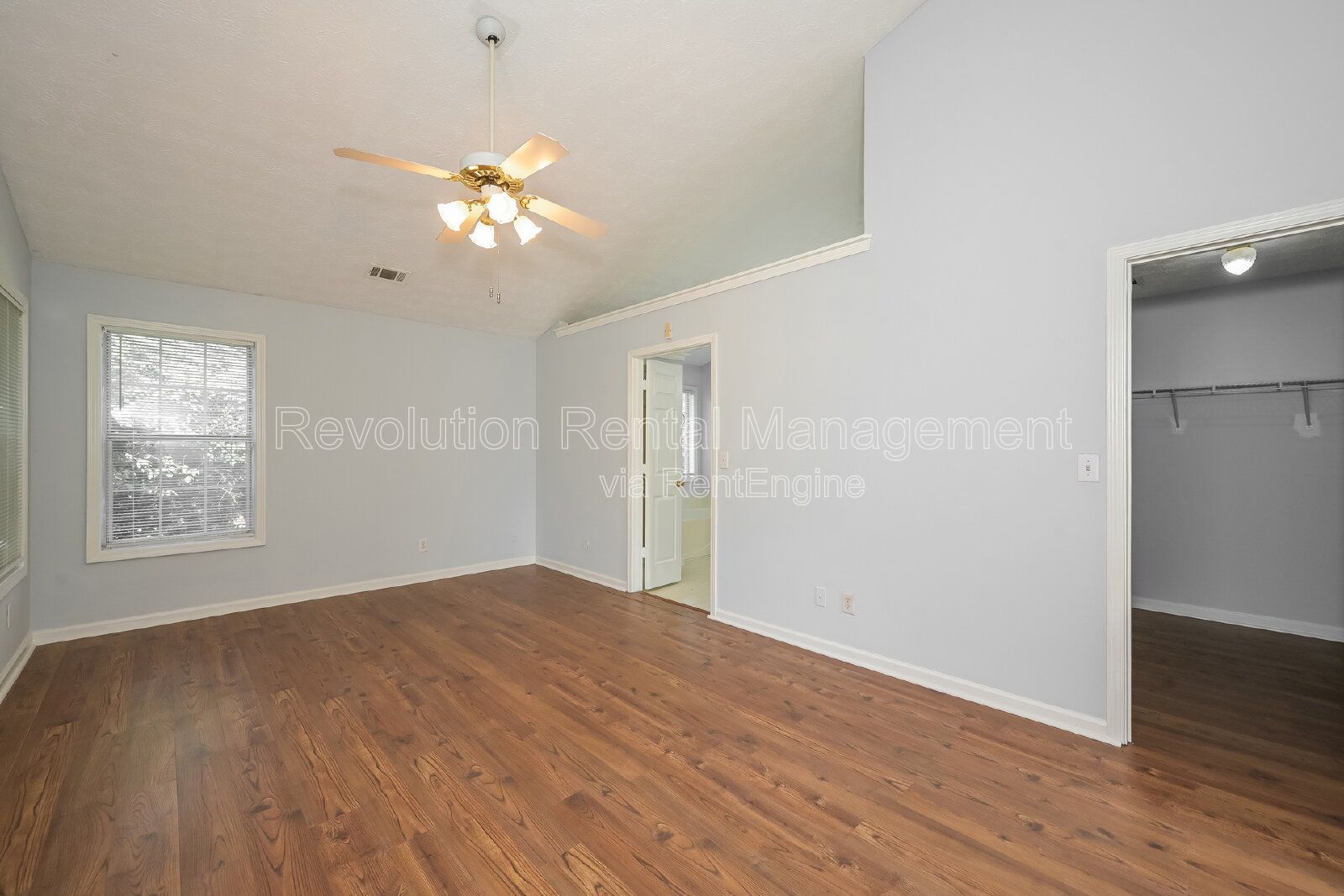 1,830 Sq Ft Single-Family Home with Hardwood Floors, Fireplace & 2-Car Garage in Lawrenceville, GA property image