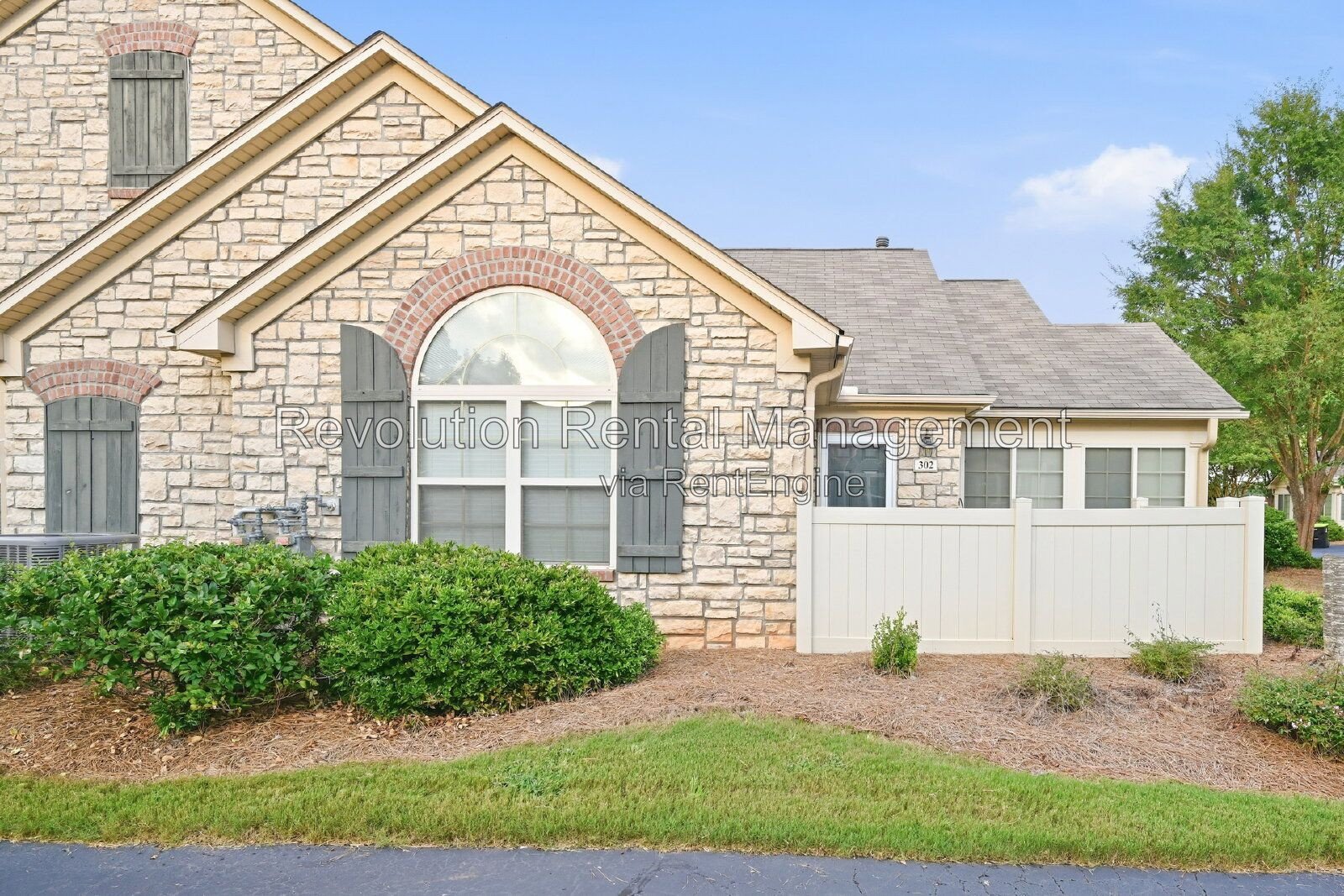 1,737 Sq Ft Gated Condo in Meadows of Jodeco | Hardwood Floors, 2-Car Garage & Community Pool property image