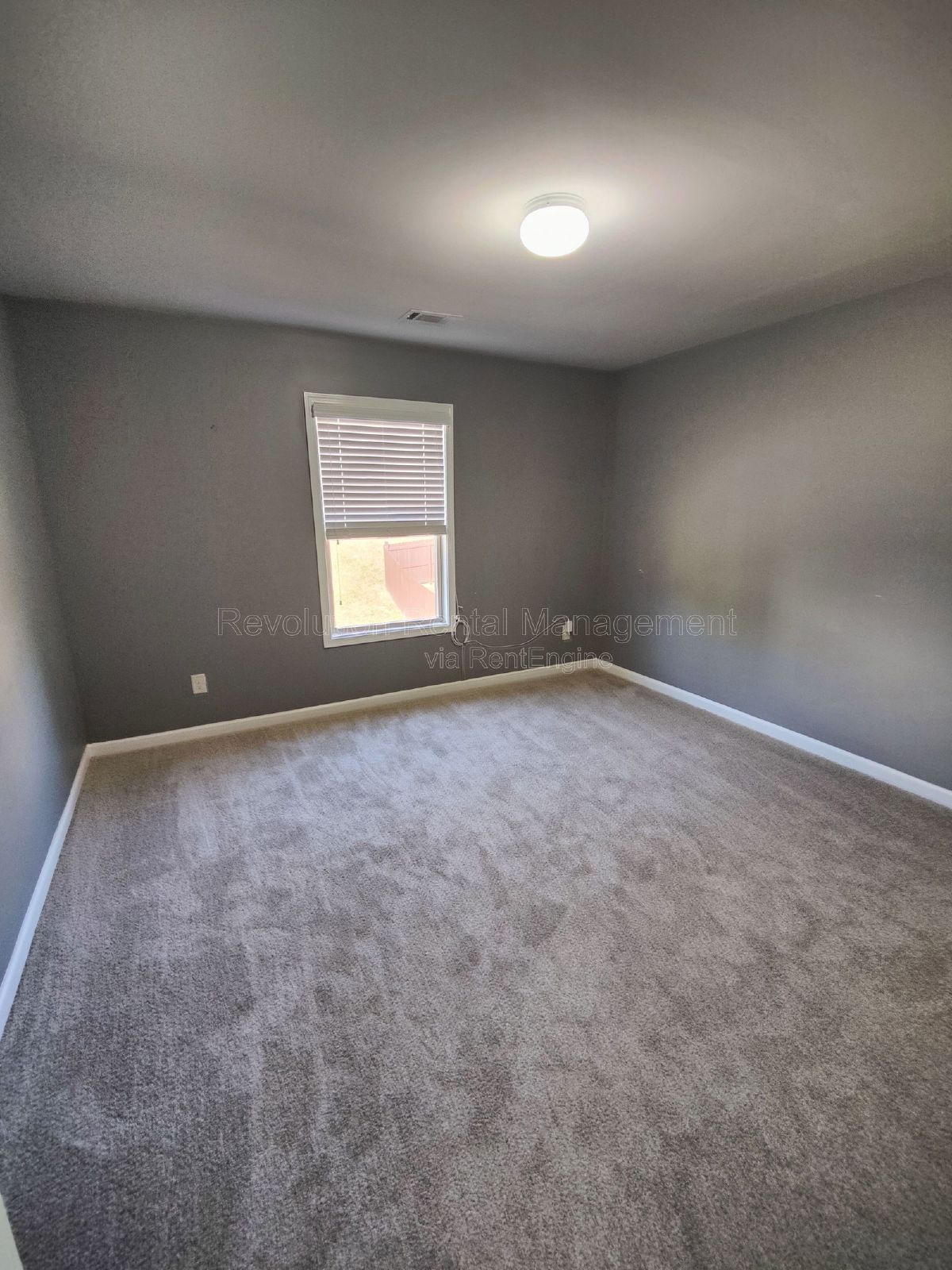 823 Python Drive property image