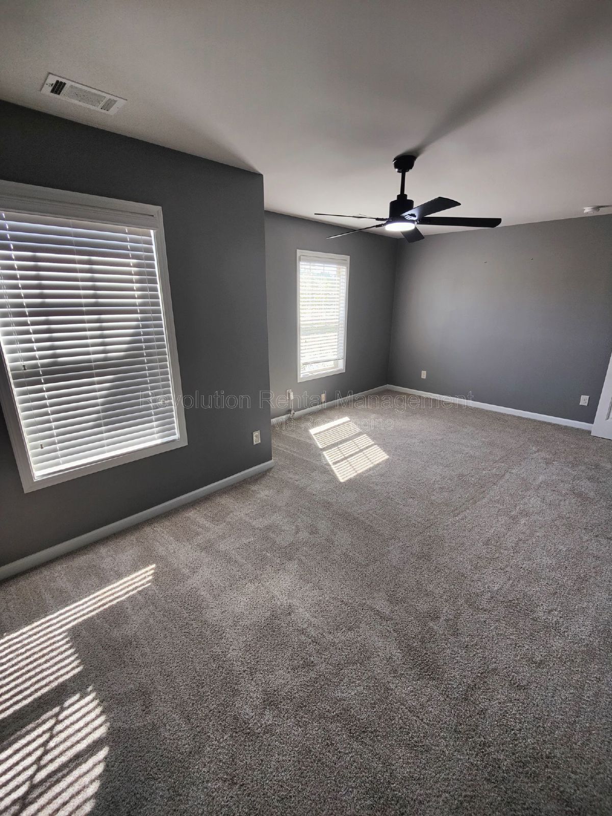 823 Python Drive property image