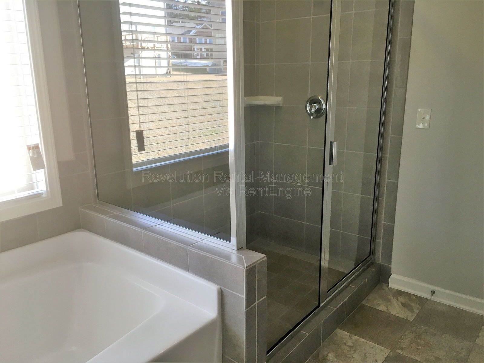 823 Python Drive property image