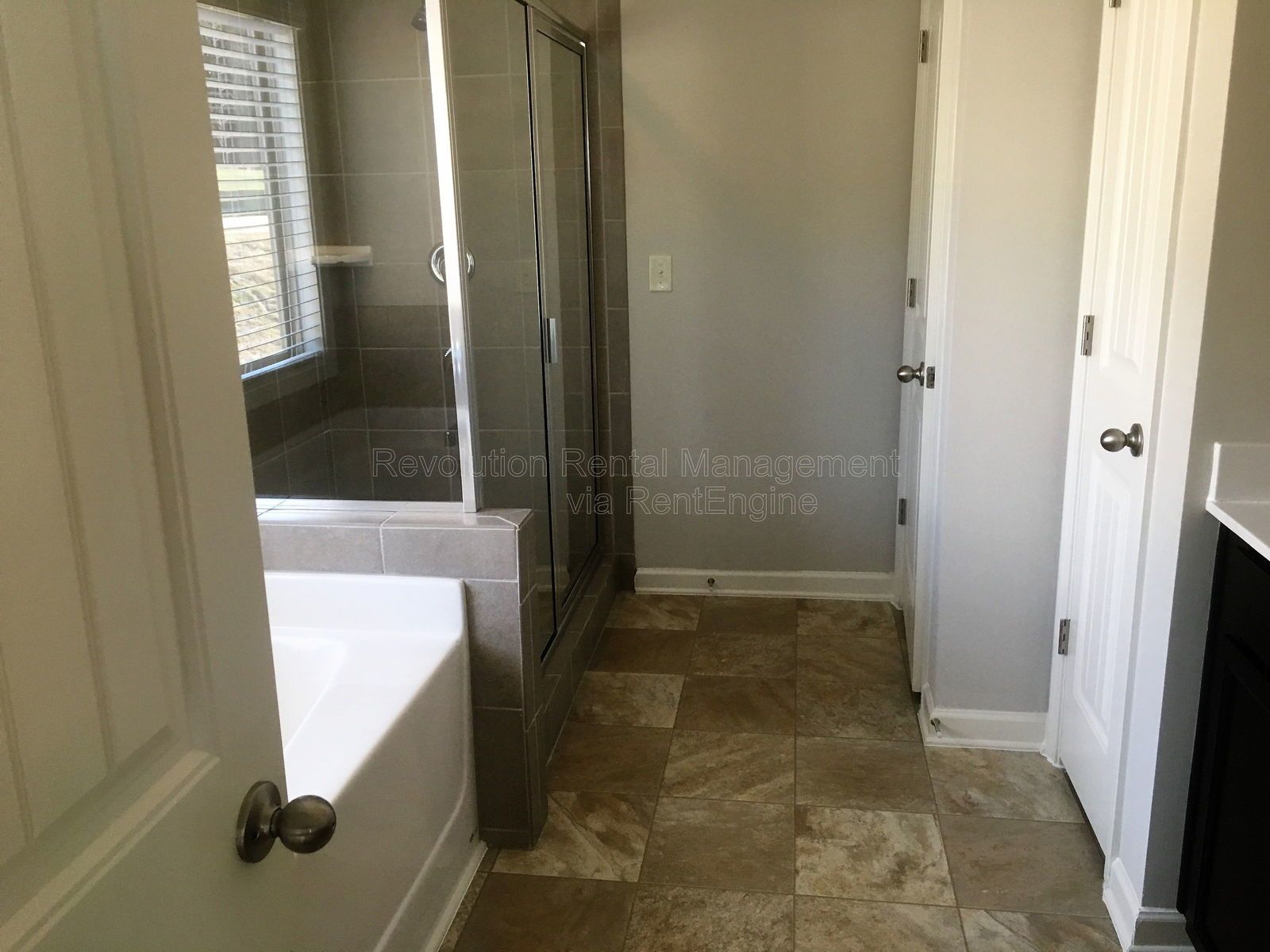 823 Python Drive property image