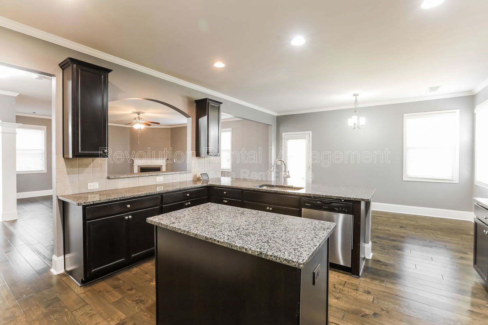 823 Python Drive property image