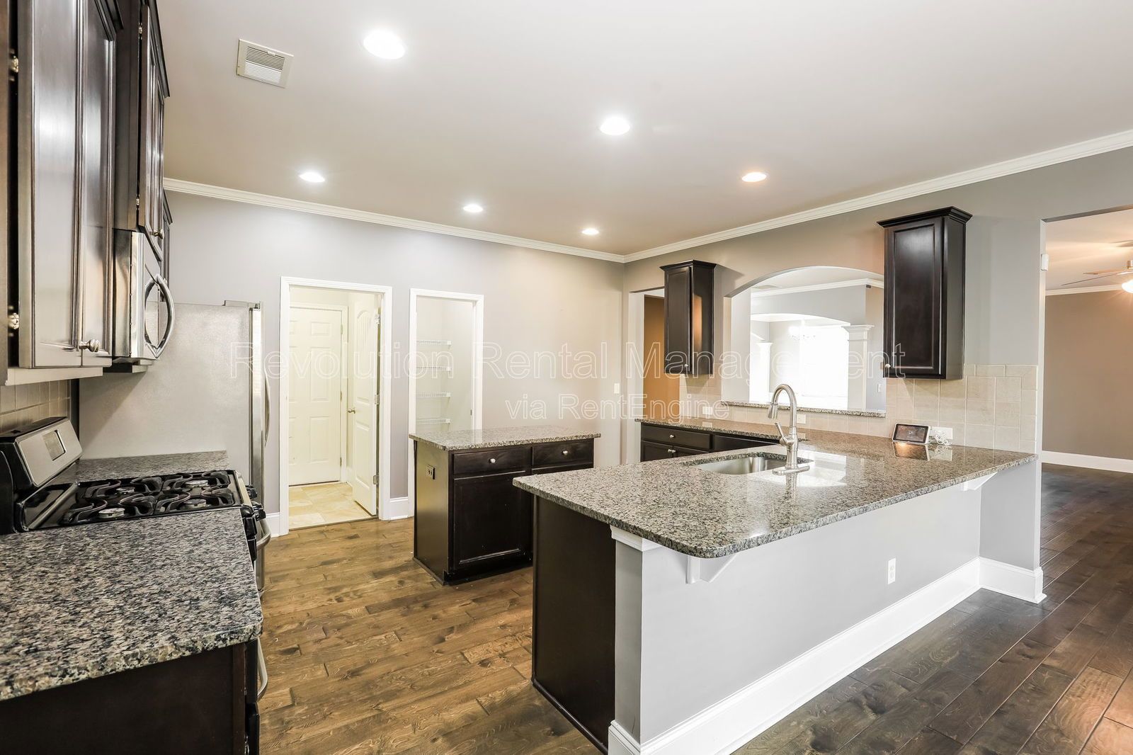 823 Python Drive property image