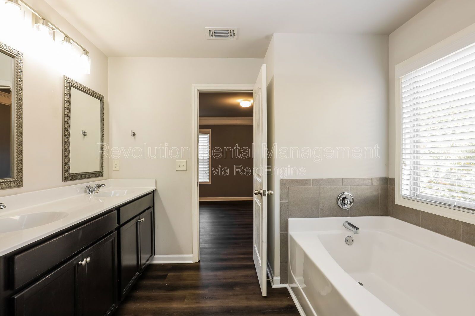 823 Python Drive property image