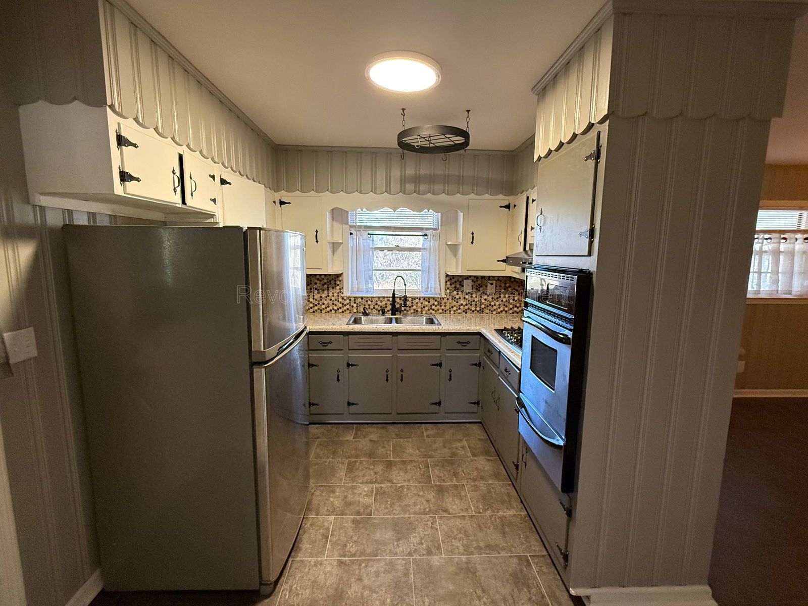 24 Chestnut Dr property image