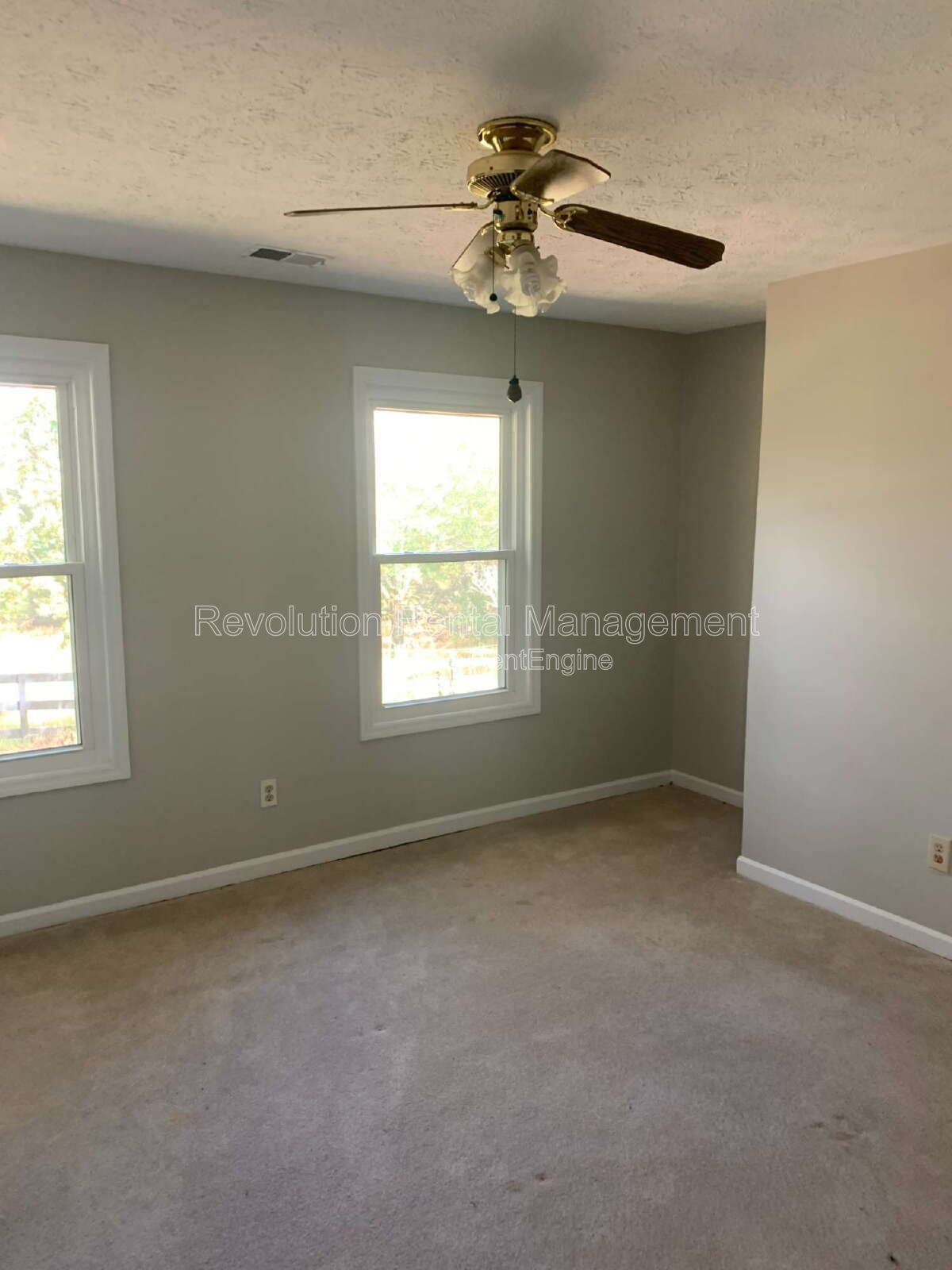 *Secluded Ranch-Style Home on 21 Acres of Serenity property image