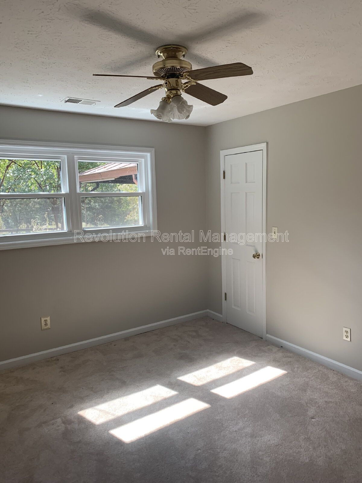 *Secluded Ranch-Style Home on 21 Acres of Serenity property image