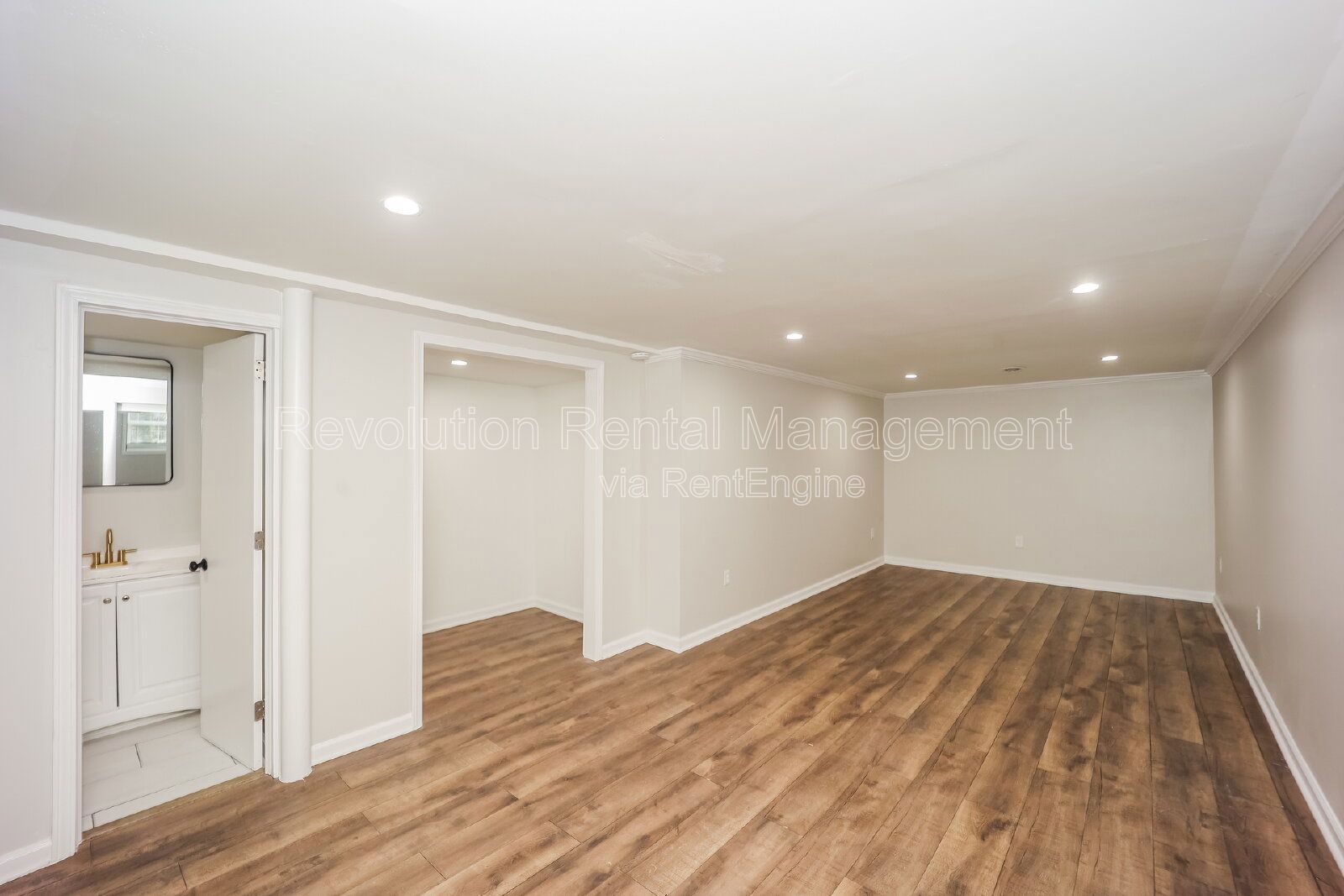 Updated 3-Bedroom Home with Finished Basement in East Point property image