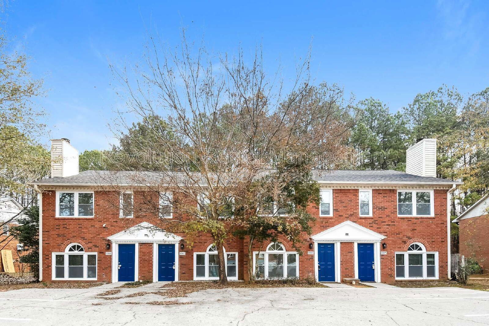 Charming 2 bdrm 3 bath in Norcross! property image