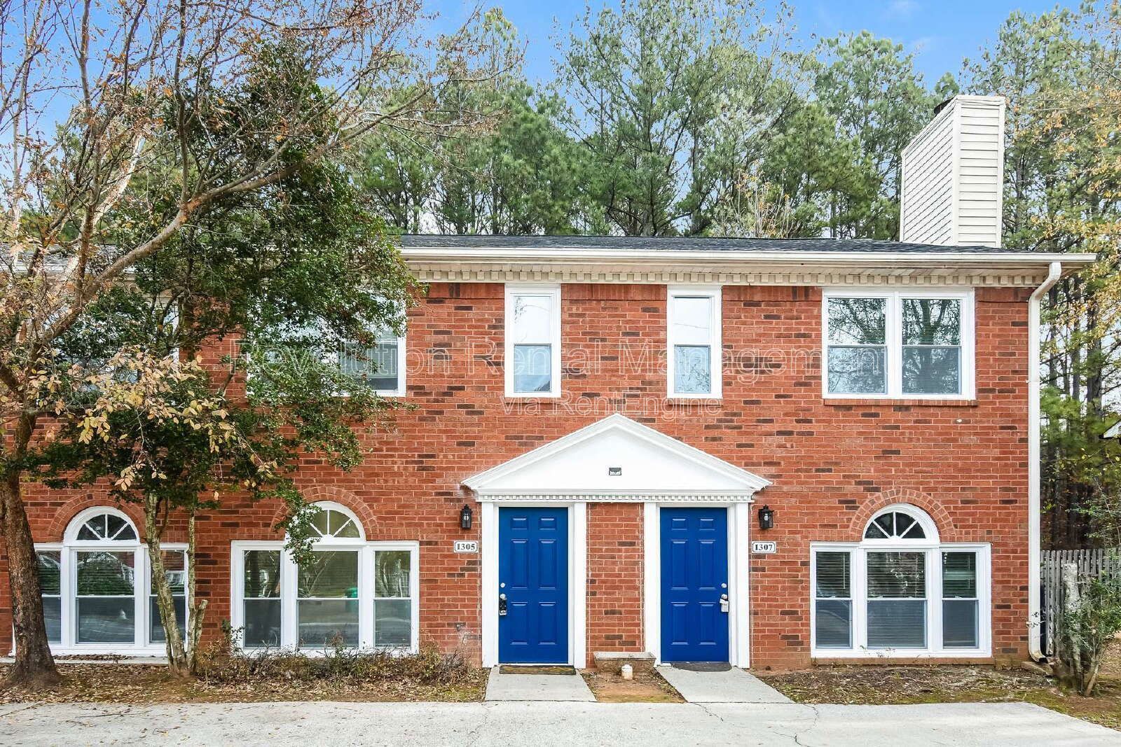 Charming 2 bdrm 3 bath in Norcross! property image