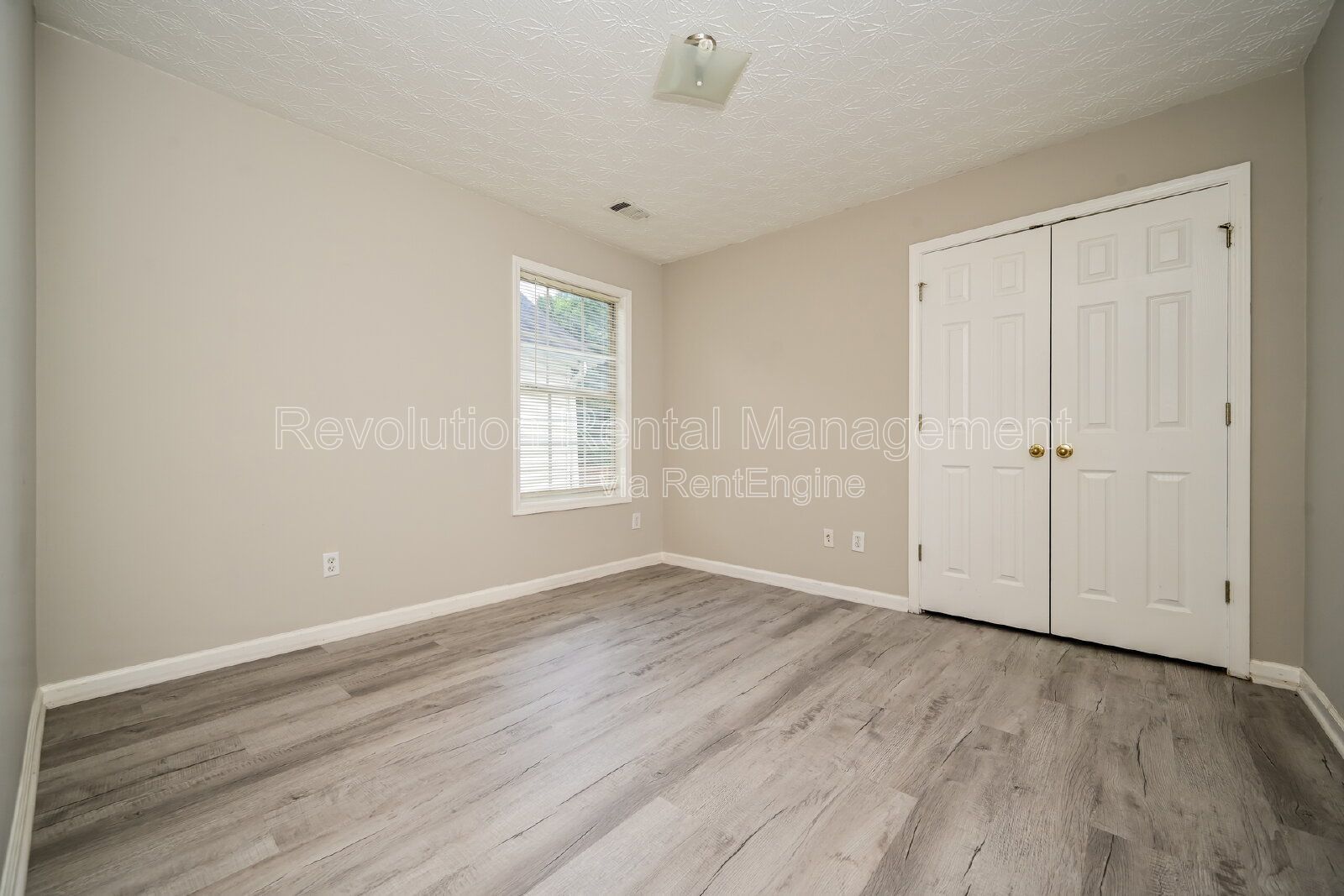 1,268 Sq Ft Single-Family Home in Covington, GA | Deck, 2-Car Garage & Fireplace property image
