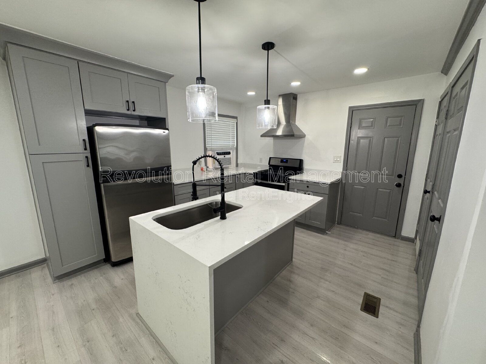 3-Bed, 2-Bath Ranch Home with Hardwood Floors & Deck in Atlanta, GA 30331 property image