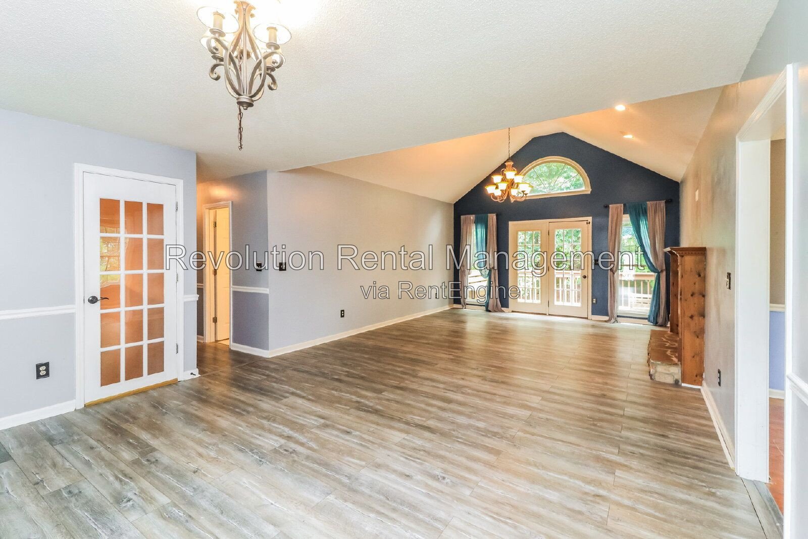 1,700 Sq Ft Single-Family Home with Basement, Fireplace & 2-Car Garage in Abbington — Douglasville, GA property image