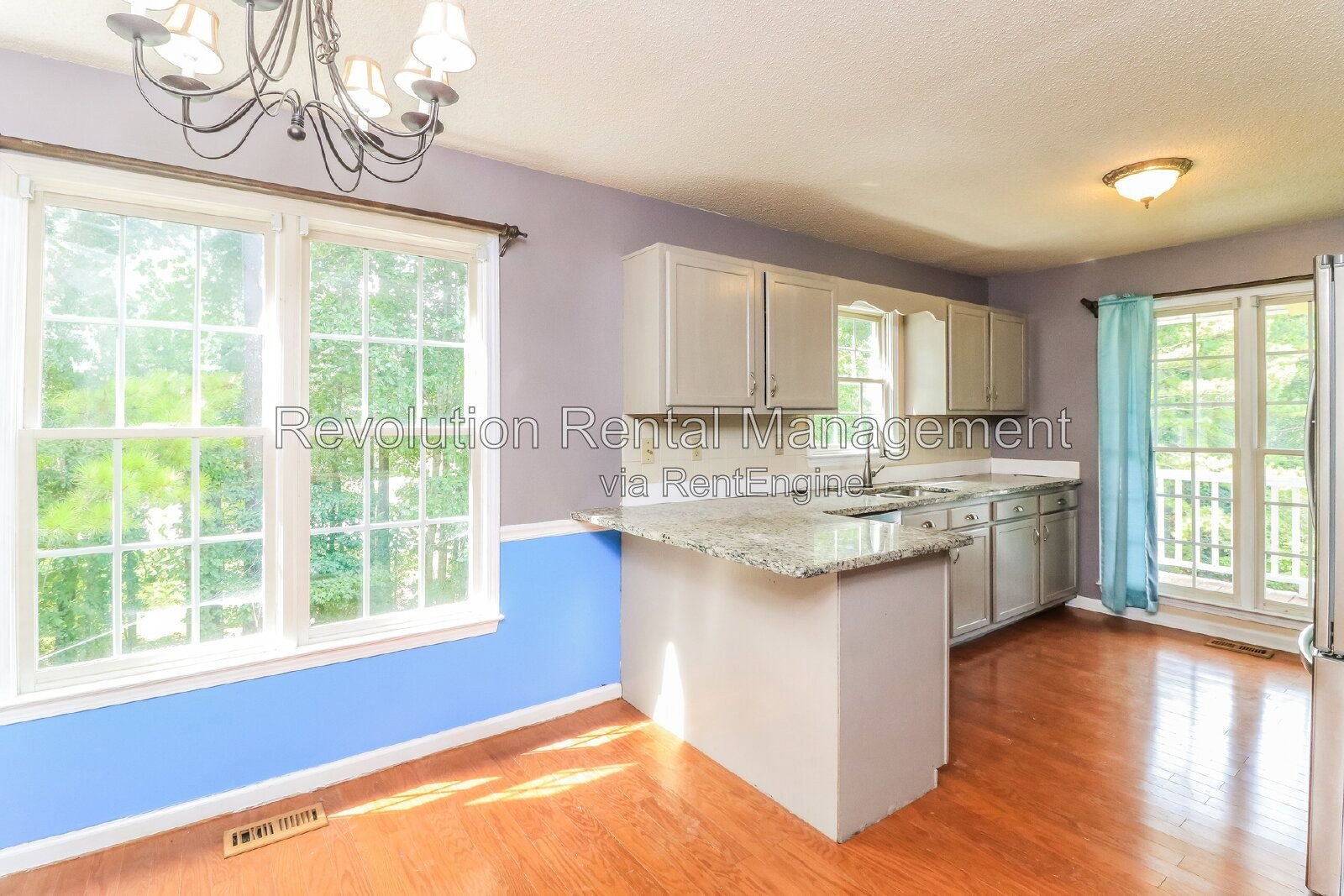 1,700 Sq Ft Single-Family Home with Basement, Fireplace & 2-Car Garage in Abbington — Douglasville, GA property image