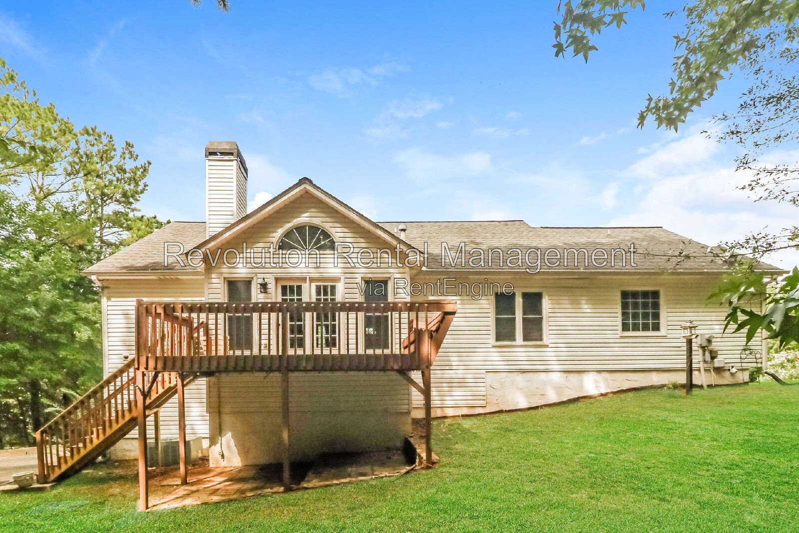 1,700 Sq Ft Single-Family Home with Basement, Fireplace & 2-Car Garage in Abbington — Douglasville, GA property image