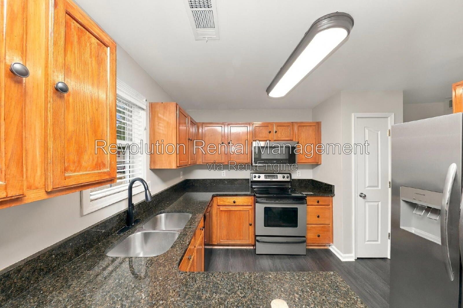 2-Story Single Family Home with 2-Car Garage, Fireplace & Hardwood Floors in Douglasville's Avalon property image