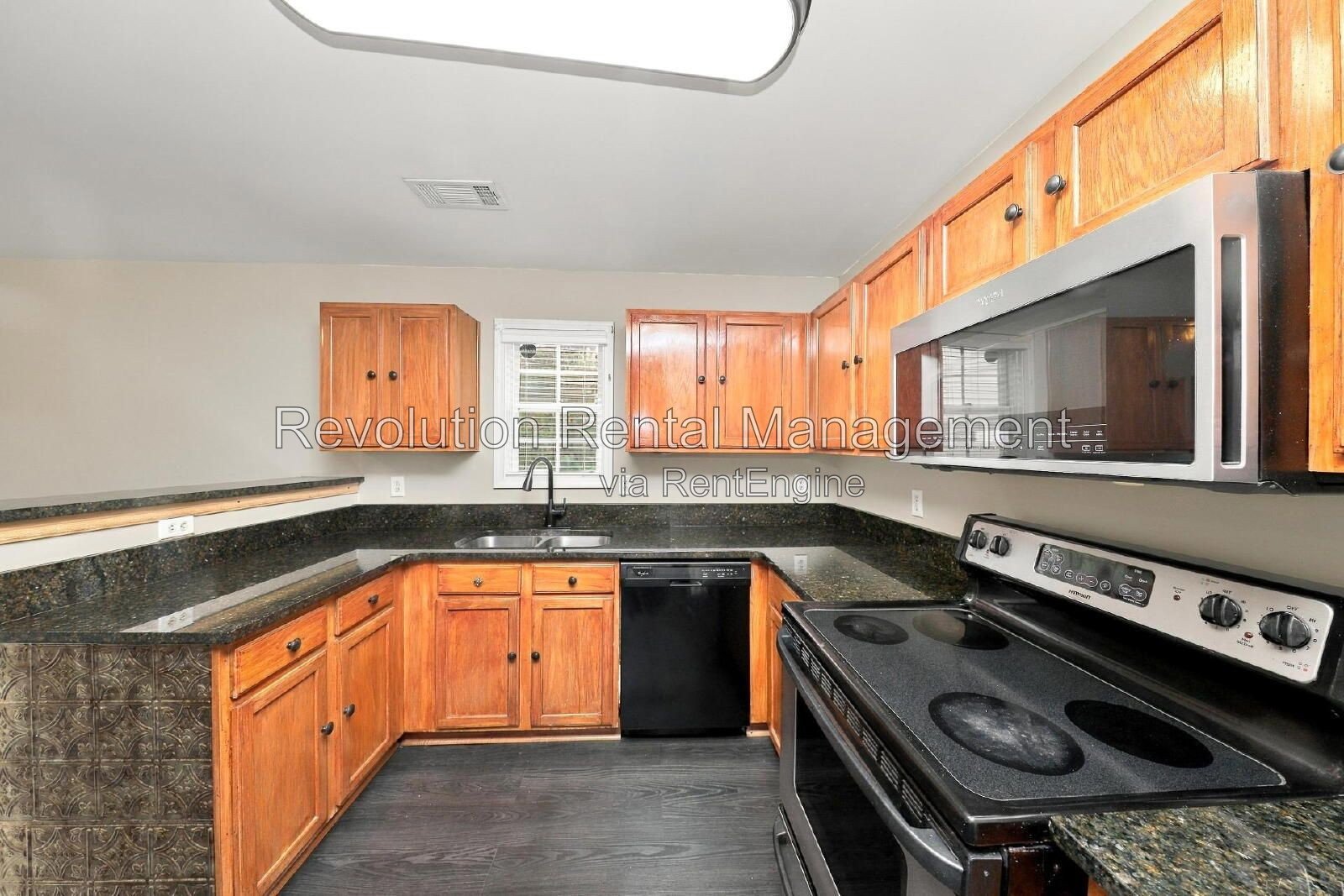 2-Story Single Family Home with 2-Car Garage, Fireplace & Hardwood Floors in Douglasville's Avalon property image